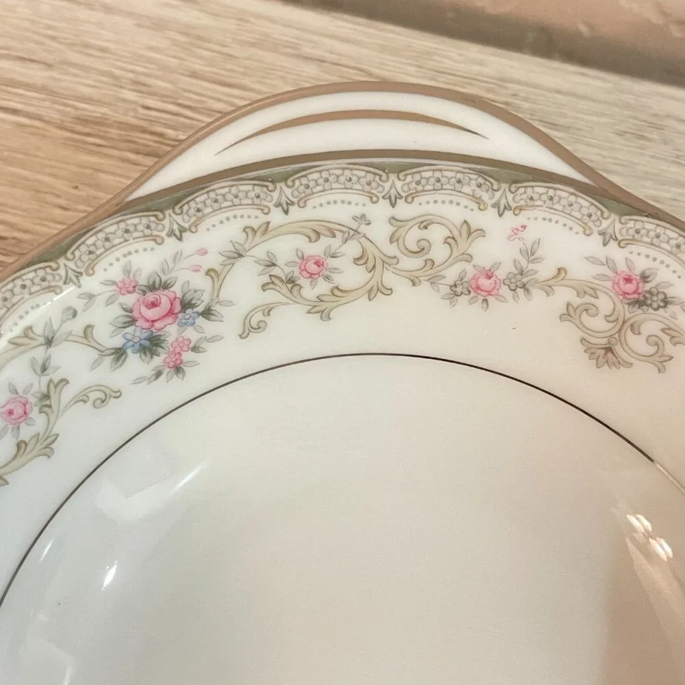 Noritake China Edgewood 5807 Lugged Bowl Cereal Handles Rose Floral 6 Available